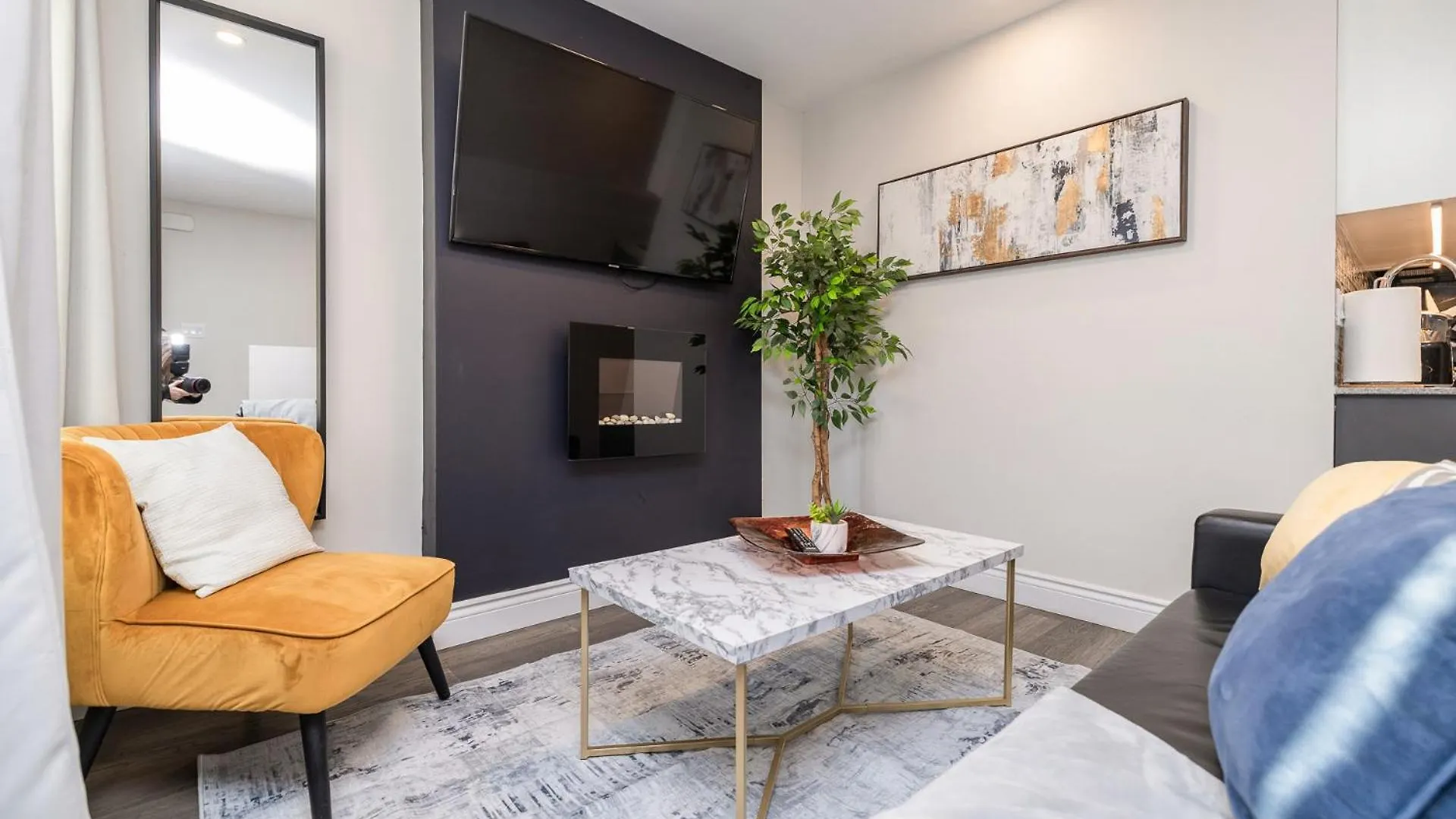 Pet-Friendly 2Br Condo - Near University Ottawa 0*,