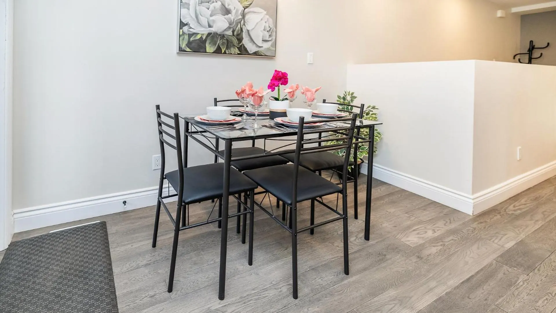 Apartment Pet-Friendly 2Br Condo - Near University Ottawa Canada